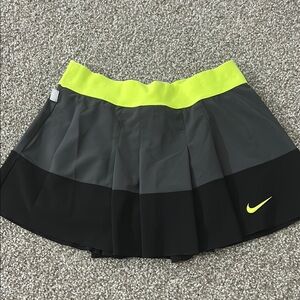 Nike Black and Gray Skirt with Bright Yellow Waistband